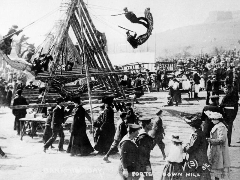 Cosham fairground with a lot of swing rides in 1910. The News PP5634