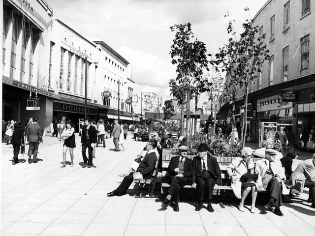 Portsmouth's Commercial Road Precinct in 1972. The News PP3912