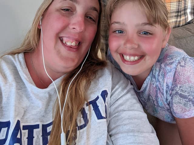 Sarah and Grace McElhinney.