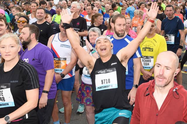 Runners set off from the White Wave
Picture: Keith Woodland (171021-0)