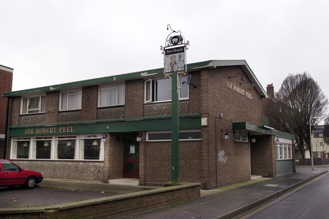Built in 1967 as part of the Somers Town estate. In the 1990s Sir Robert Peel became a free house but closed in early 2004 as the long serving landlords retired. The pub was later demolished and a residential block of flats was built.