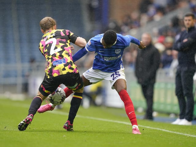 Abu Kamara comes unstuck against his Carlisle marker.