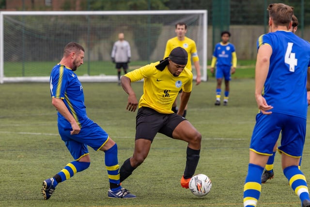 Burrfields (yellow) v Meon Milton Reserves. Picture: Mike Cooter