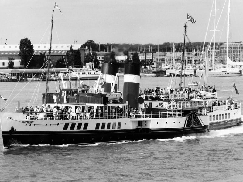 P S Waverley. The last sea-going paddle steamer in the world starts its first trip of the season in Portsmouth in September 1993. The News PP5413