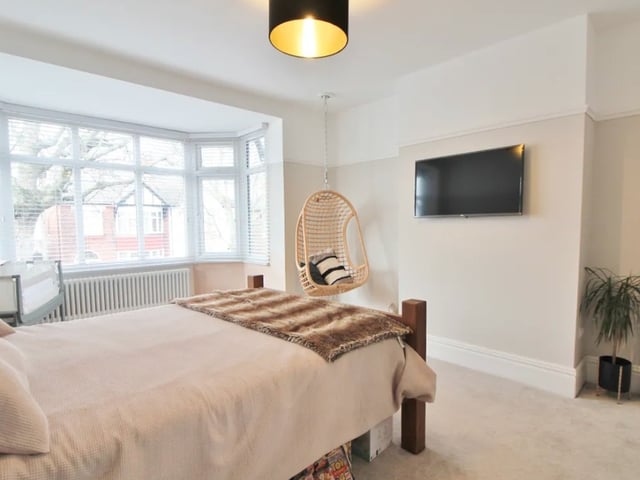 This property is on the market for £465,000 and it is being sold with Jeffries & Dibbens Estate Agents.