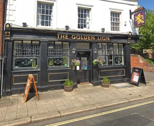 The Golden Lion on High Street, Fareham has a rating of 4.5 from 676 reviews on TripAdvisor.