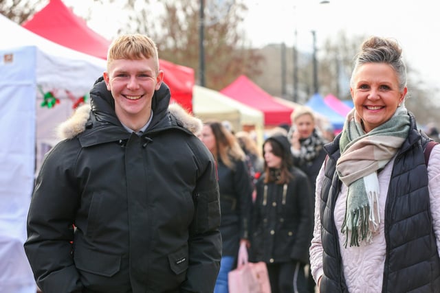 Callum Thomas and his mother, Ruth Thomas. Waterlooville Christmas market 
Picture: Chris Moorhouse (jpns 021223-28)