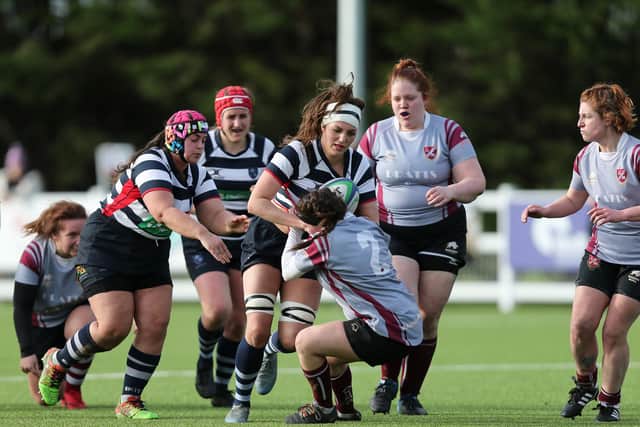 Sarah Parkinson in possession for Havant Ladies against Streatham-Croydon. Picture: Chris Moorhouse.