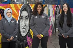 A commemorative mural has been unveiled today in Birmingham to launch the search to find 2,022 Batonbearers for the Birmingham 2022 Queen’s Baton Relay in England. From left - Haseebah Abdullah (coach at Windmill Boxing Gym), Kadeena Cox (our-time Paralympic champion and first Batonbearer), and Salma Bi BEM (cricket coach, umpire and fundraiser).



Kadeena Cox, four-time Paralympic champion and first Batonbearer, Haseebah Abdullah, coach at Windmill Boxing Gym and Salma Bi BEM, cricket coach, umpire and fundraiser encourage the nation to ‘Take it On’ and share inspiring stories to nominate people for the opportunity to carry the Queen’s Baton in their region during the final build up to the Birmingham 2022 Commonwealth Games.

The unique artwork has been designed and created by one of the UK’s most prolific street artists: Gent 48, aka Josh Billingham.