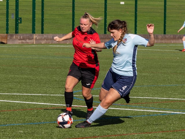 Widbrook (red) v Poole. Picture: Mike Cooter