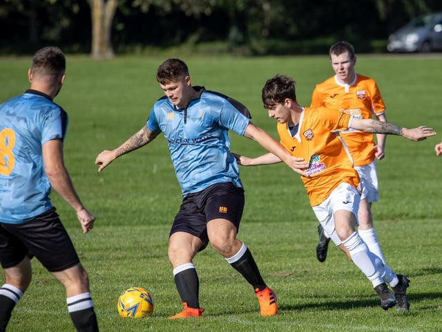 Prince of Wales (blue) v Jubilee. Picture by Alex Shute