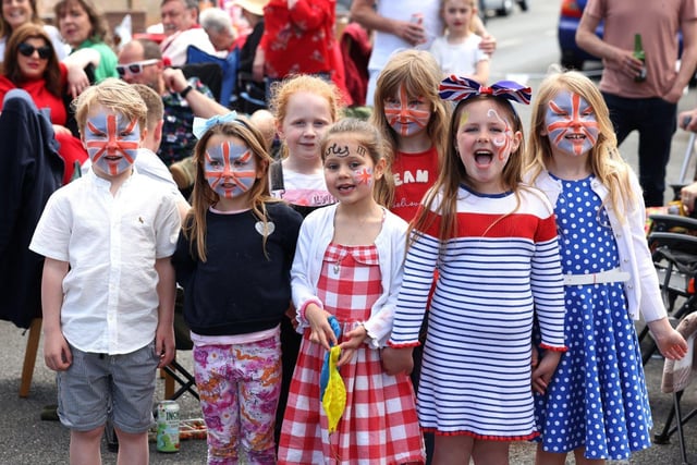 Children in Selsey Avenue, Gosport