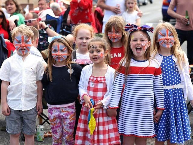 Children in Selsey Avenue, Gosport