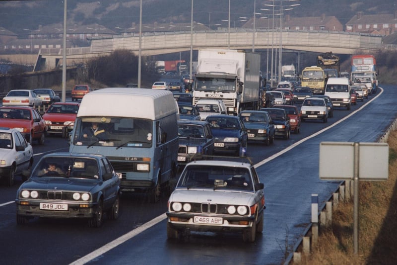 Traffic builds up on the M27 in January 30, 1992. The News PP3724
