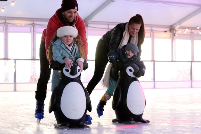Jamie Nicholson and Clarissa Jones with their children Amelia, 5, and Alex, 3. Portsmouth on Ice opens, rink in Guildhall Square, Portsmouth
Picture: Chris Moorhouse (jpns 251123-23)