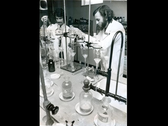Inside Cyanamid, Gosport, July 1974. The News PP118