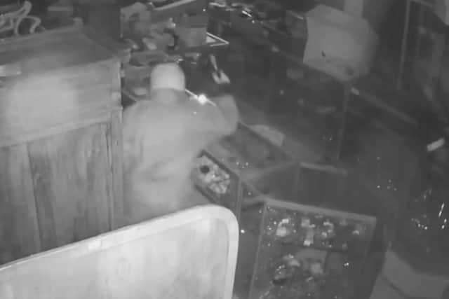 CCTV shows Shane O’Malley and an accomplice raiding Hansons Auctioneers building in Derbyshire