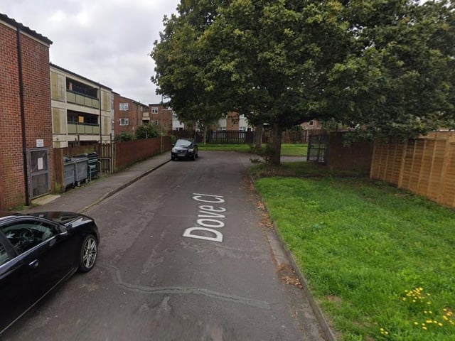 Dove Close, Waterlooville - 'Two turtle doves, three French hens and a partridge in a pear tree.'