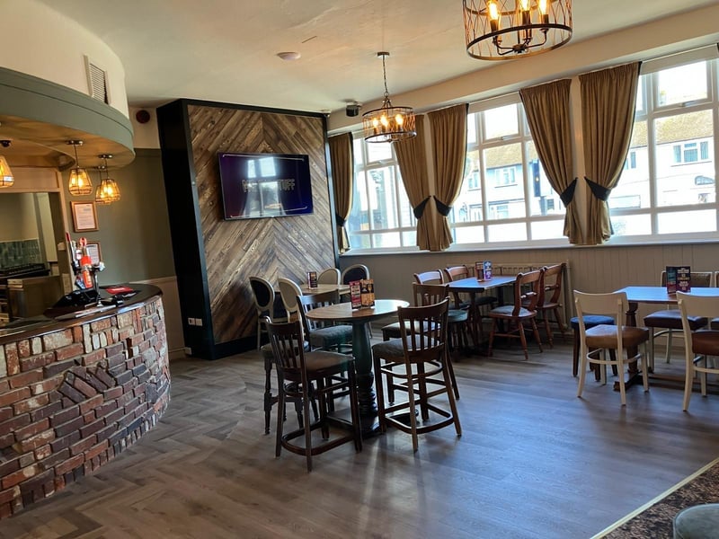 The White Horse pub in Gosport has reopened after a makeover
