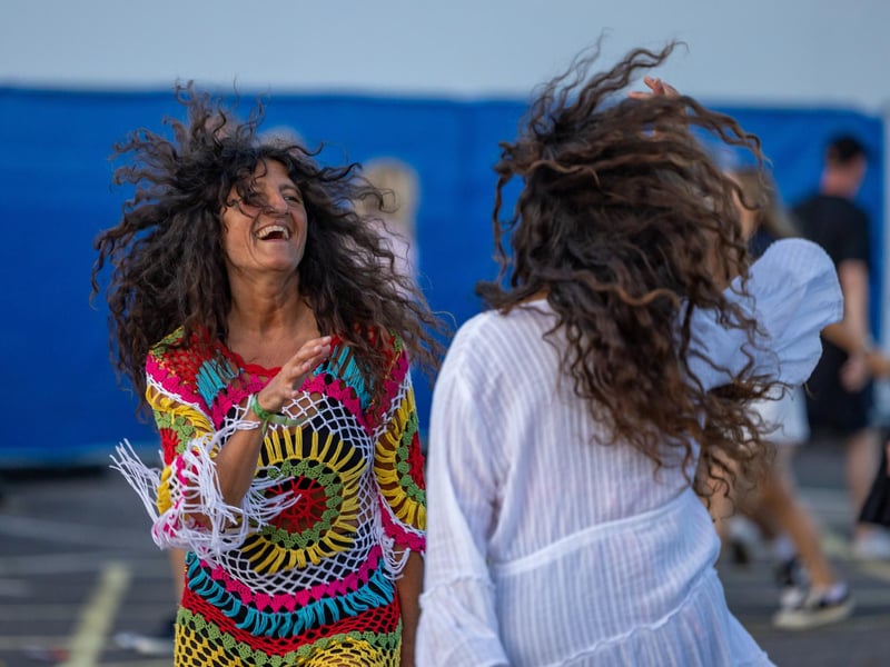 Going full-on to 'Sam & The Womp' at Victorious Festival. Picture: Mike Cooter (260823)