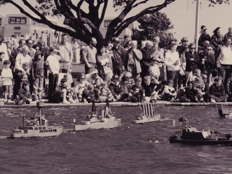 Model boats re-enact D-Day on Canoe Lake on July 29 1995. The News PP3764