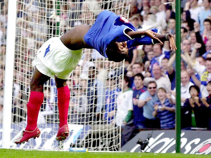 Previous owners: Lomana LuaLua, Djimi Traore.