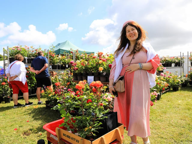 Carly Trapani of Southsea has bought roses. Picture: Chris Moorhouse (jpns 110622-02)
