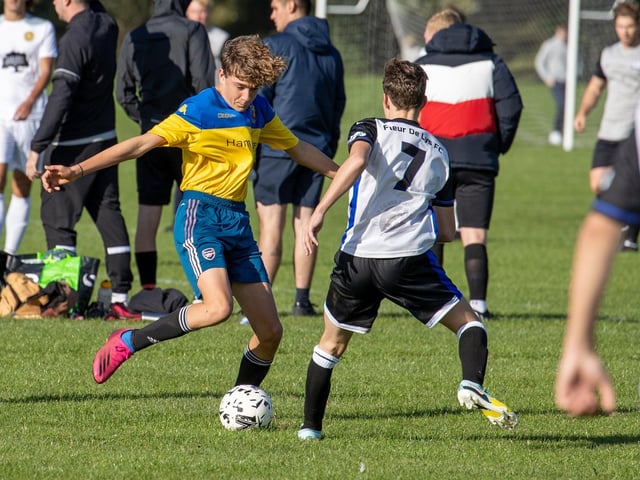 Fleur De Lys Victory U16s (white) v Petersfield. Picture by Alex Shute