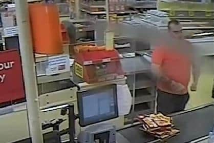 CCTV showing Shane Mays buying four frozen pizzas in Iceland after killing Louise Smith on May 8. Picture: Hampshire police