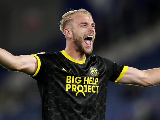 Current squad size: 19; Players under contract: Ben Amos, Thelo Aasgaard, Charlie Hughes, Stephen Humphrys, Jordan Jones, Will Keane, Jason Kerr, Callum Lang, Josh Magennis, James McClean, Jamie McGrath, Tom Naylor, Tom Pearce, Luke Robinson, Anthony Scully, Graeme Shinnie, Curtis Tilt, Jack Whatmough, Charlie Wyke.