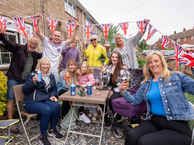 Platinum Jubilee parties across Portsmouth on Sunday 5th June 2022
Pictured: Celebrations at Furzedown Crescent, Havant
Picture: Habibur Rahman