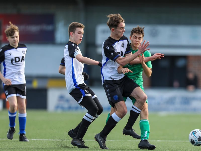 Fleur de Lys Victory (white) v Cowplain Youth. Picture: Chris Moorhouse
