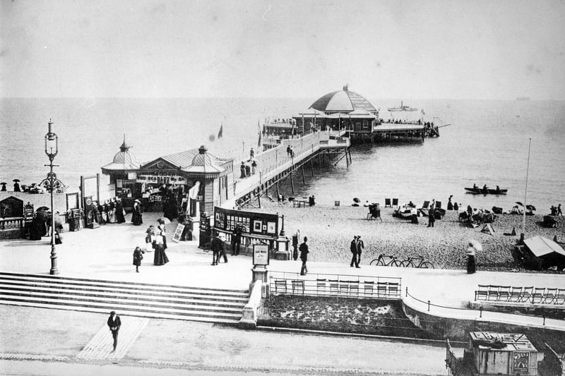 South Parade Pier in 1900 before it burned down. The News PP4144