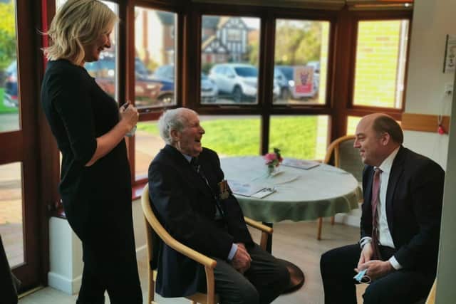Caroline Dinenage introduces veteran Geoff Rushton to secretary of state for defence, Ben Wallace.