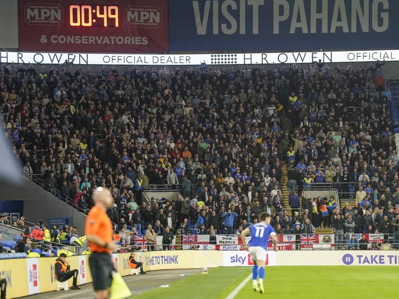 2,413 Pompey fans