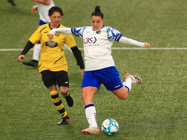 Hawks' Liz Morgan on the ball. Picture by Dave Haines