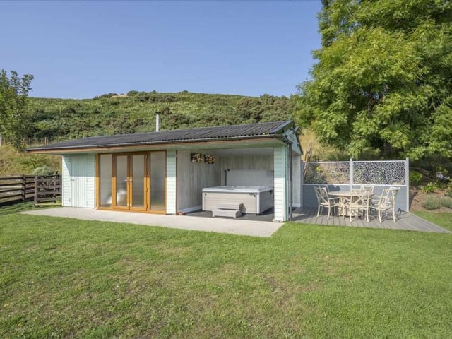 Summer house.
