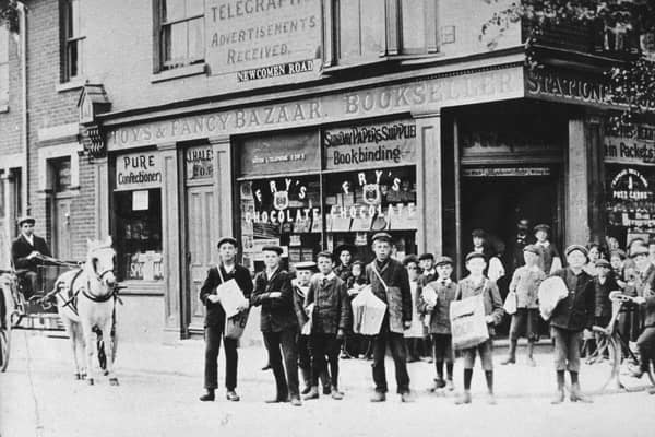 News boys standing on the road, corner of Twyford Avenue and Newcomen Road, Stamshaw in 1905. The News PP4145