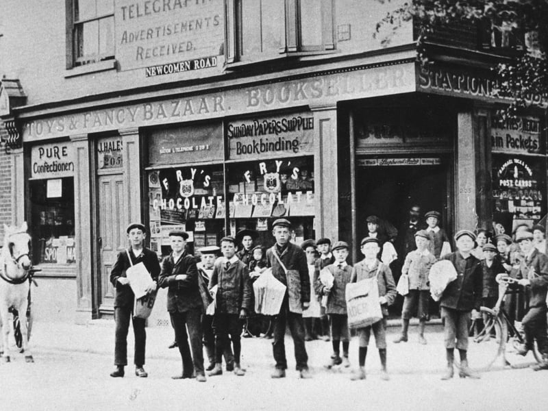 News boys standing on the road, corner of Twyford Avenue and Newcomen Road, Stamshaw in 1905. The News PP4145
