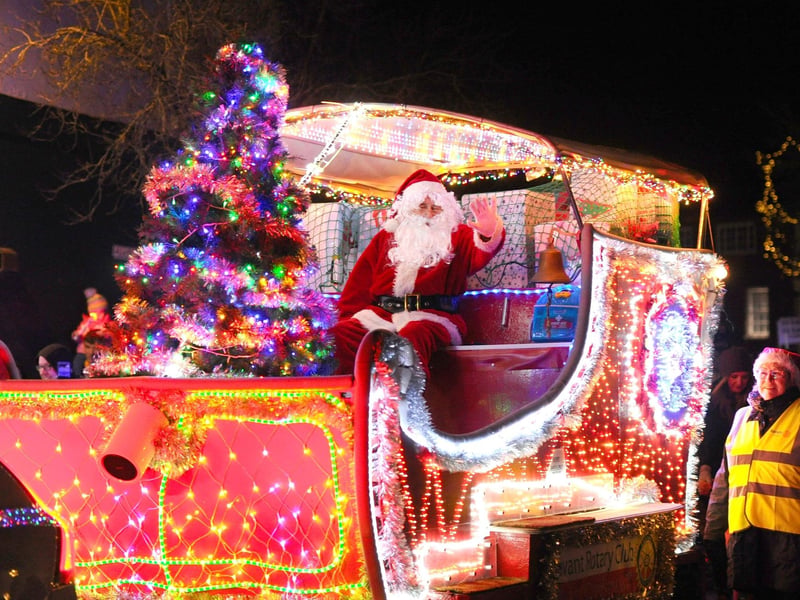 Emsworth Christmas Lights were switched on during Friday evening, November 28, 2025, in St Peter's Square, Emsworth.
Picture: Sarah Standing (281125-7471)