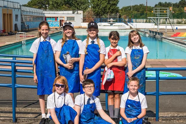 The art team from Solent Road Juniors: Frances (11), Martha (11), Evie (11), Edie (11), Alice (11) with Jasper (10), Matthew (11) and Oscar (11). Picture: Mike Cooter (200721)