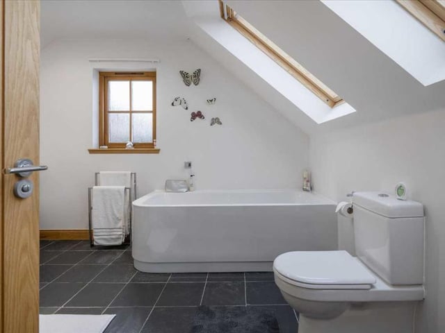 Bedroom 1 en-suite.