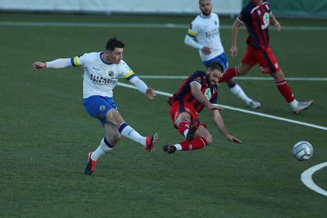 James Roberts fires in a shot against Bath. Picture: Dave Haines