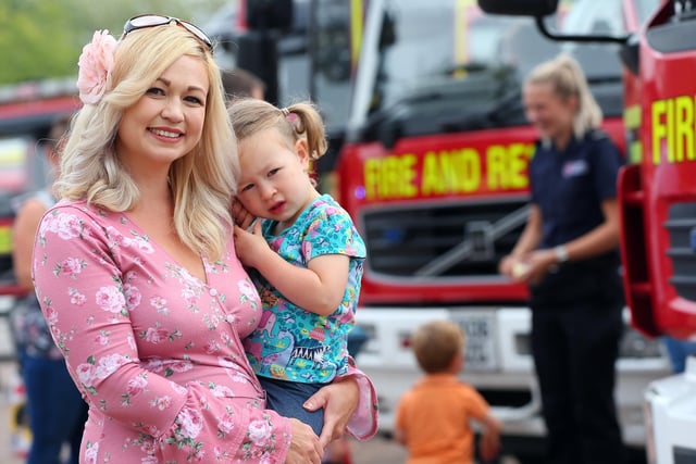 Sita Duncan and her daughter, Bonnie, 2. 999 Day at Port Solent
Picture: Chris Moorhouse (jpns 030922-11)