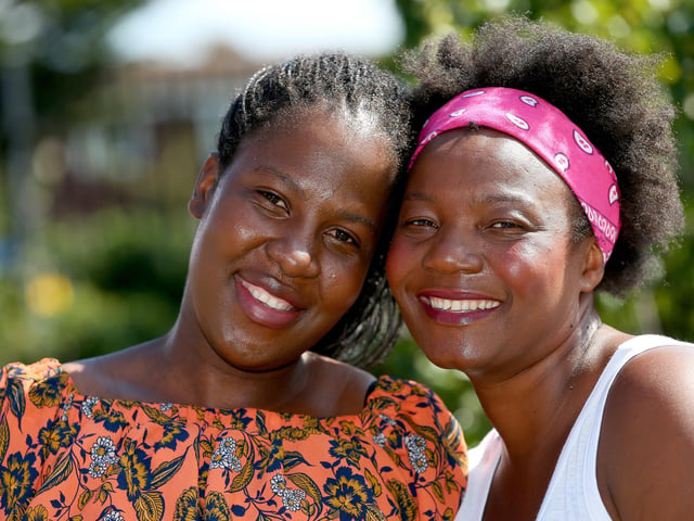 Pictured is: (right) Alice Enticknap with her niece Kuda Badza.
Picture: Chris Moorhouse (020923-3068)