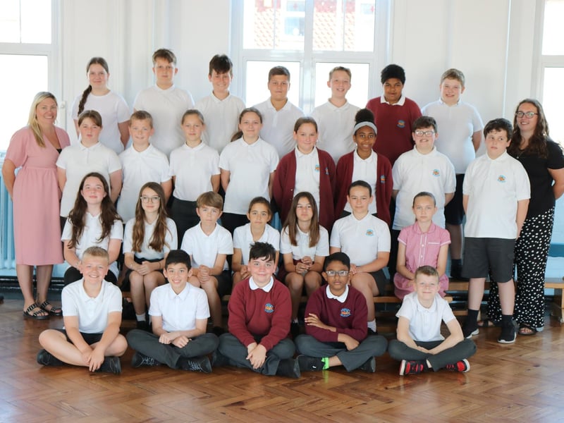 Meon Junior School Class 6R in Southsea