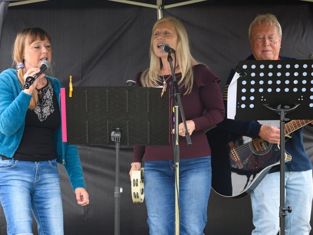 Pictured is: Some the entertainers at the Forton Fest.
Picture: Keith Woodland (070921-17)