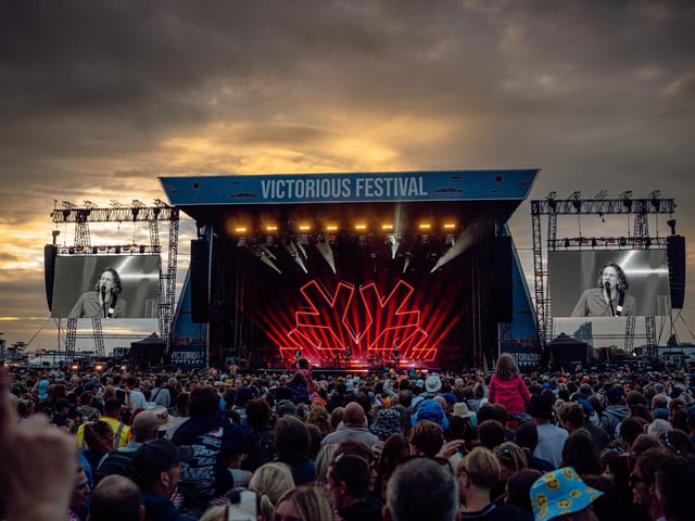 Victorious Festival got off to a brilliant start with a range of wonderful performances from the likes of Fatboy Slim, Louis Tomlinson, Jess Glynne, Snow Patrol and Maximo Park.Pictured: Snow PatrolPicture: Victorious Festival/Strong Island