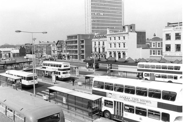 Buses waiting at The Hard, Portsmouth in May 1980. One of the buses shows an old advertisement for The News. The News PP3492