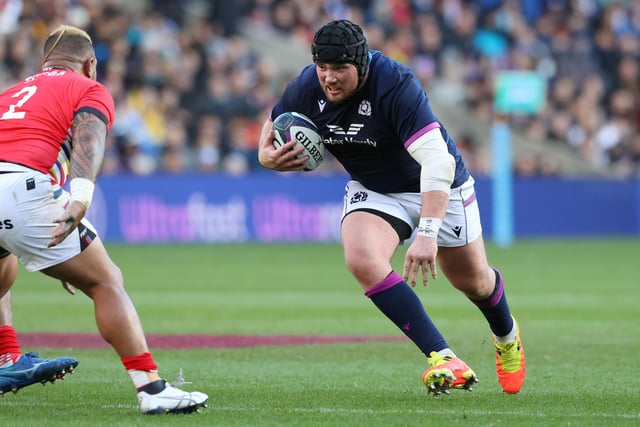 Solid display from the Glasgow tighthead in his first Scotland outing since the Lions tour. Brought stability and experience. 7